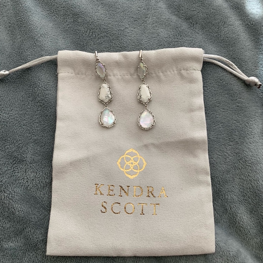 Gwenyth Linear Earrings in White Mix